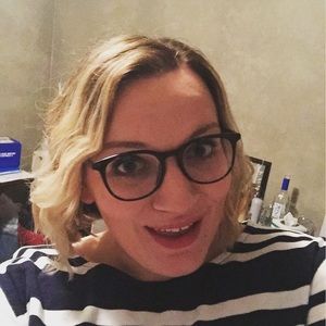 Meet your Posher, Kelli